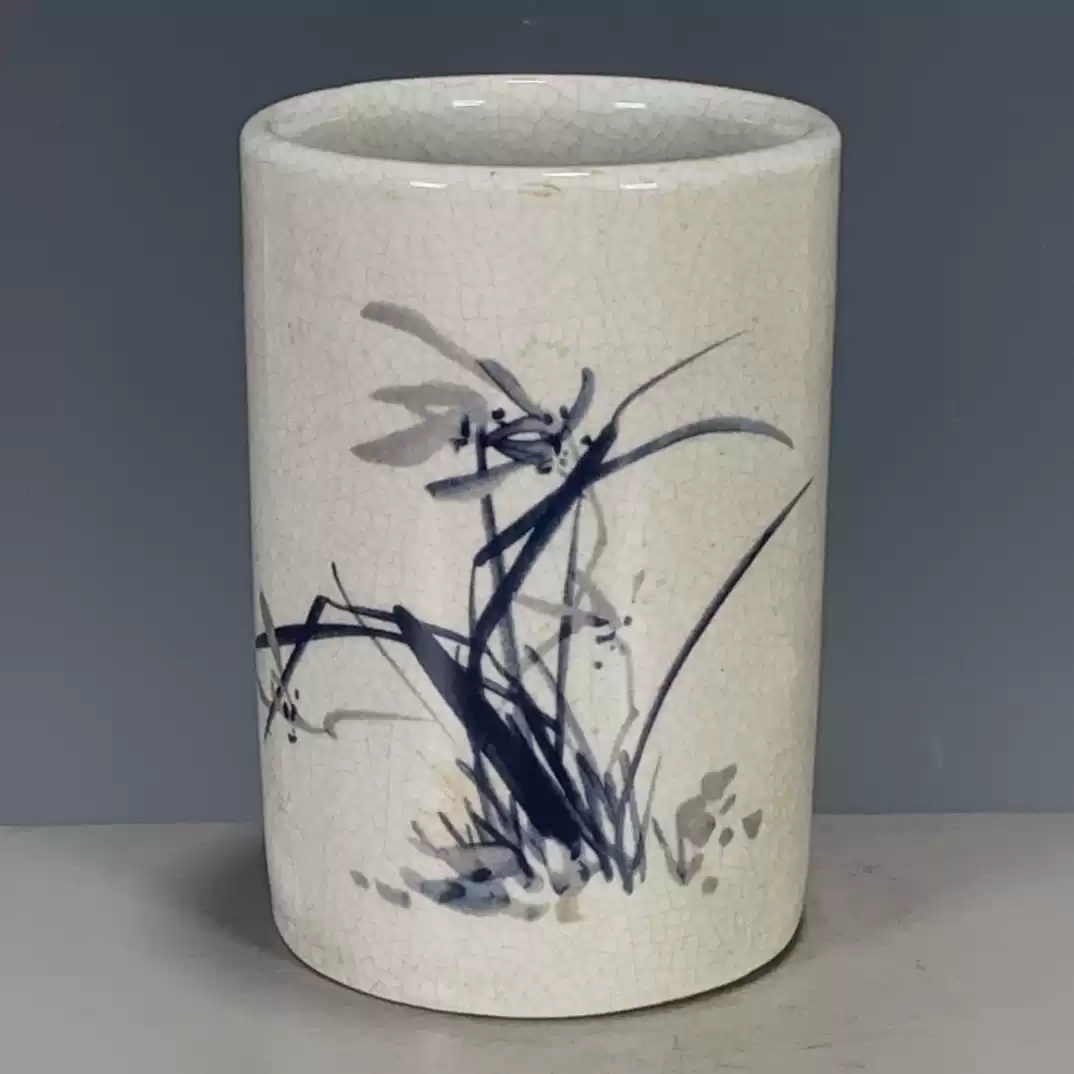 仿大清代光绪年制粉彩开片八骏图笔筒摆件古玩古董瓷器收藏