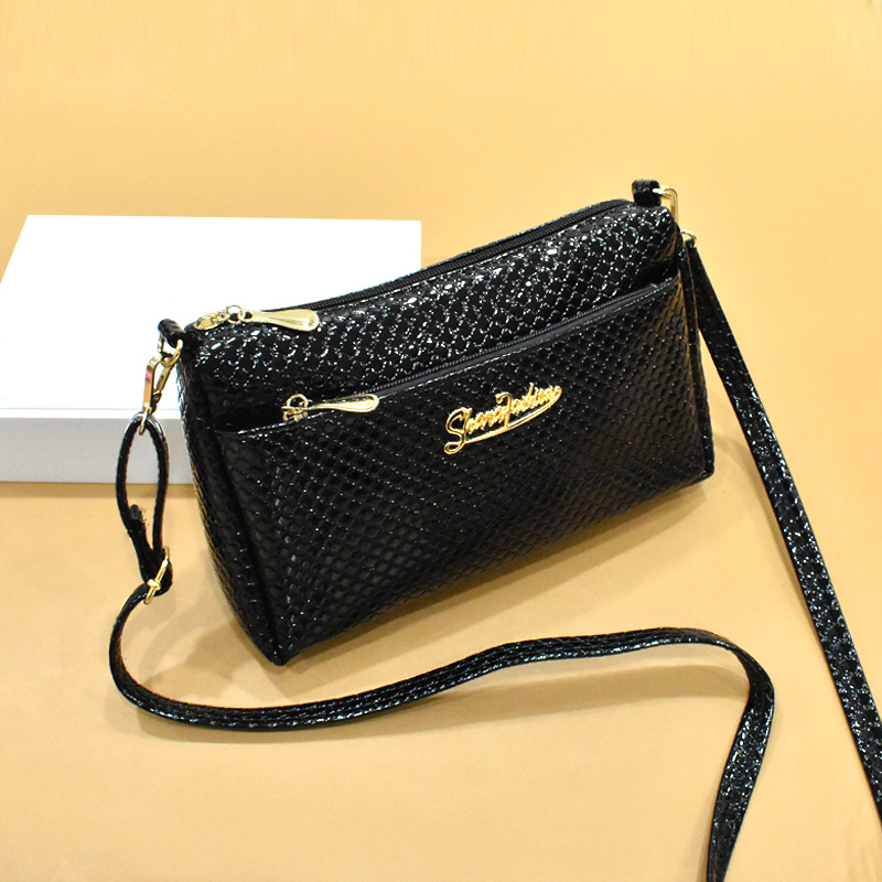 2022 new large-capacity shiny shoulder bag messenger bag middle-aged and elderly mothers grocery shopping small bag mobile phone coin purse