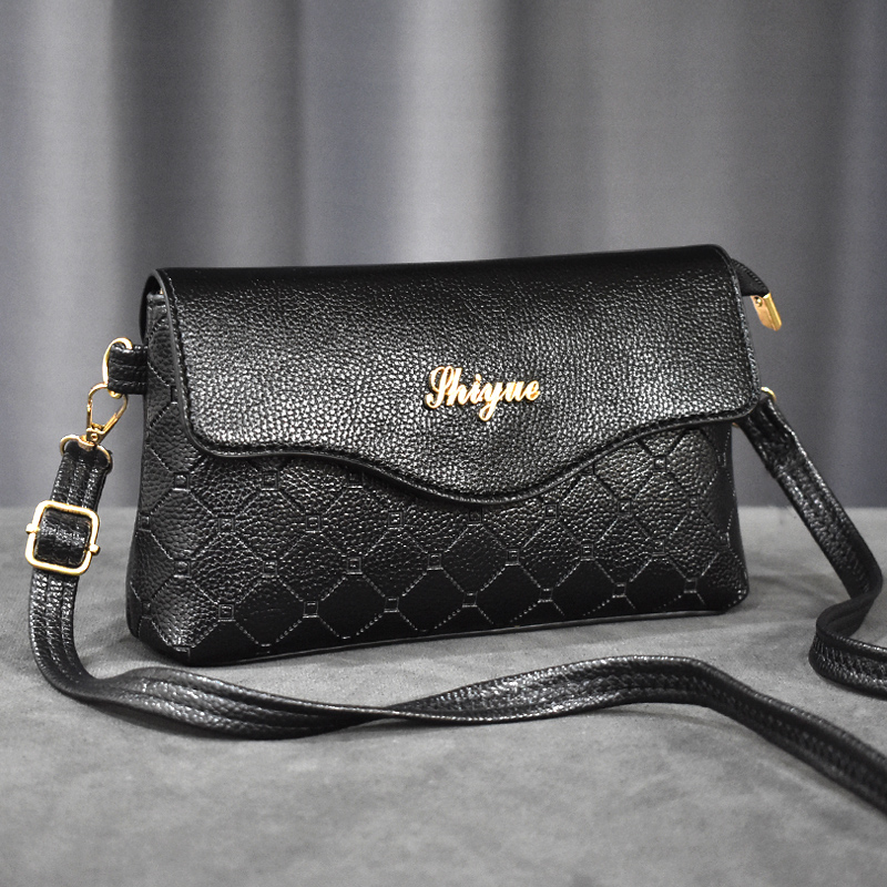 Small bag women's bag 2022 new messenger bag middle-aged mother buy food coin purse summer trend shoulder bag