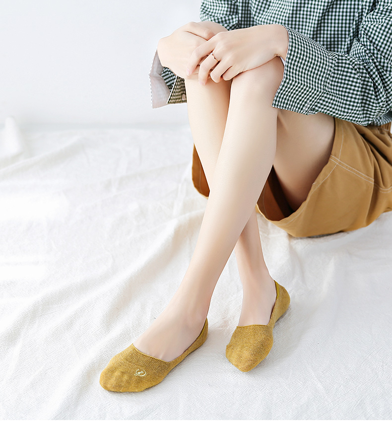 Vớ vớ nữ vớ vớ vô hình mùa xuân và mùa hè cotton thấp giúp đỡ miệng nông Hàn Quốc phần mỏng Phiên bản Hàn Quốc của tất thêu nữ dễ thương - Vớ bông quần tất đồ lót