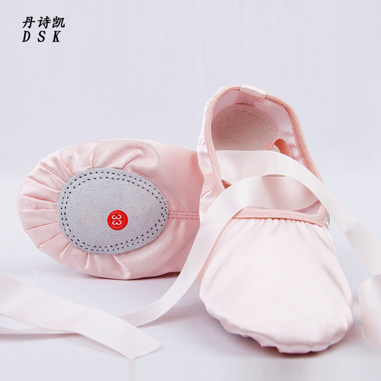Dankai Satin Soft-Soled Ballet Dance Shoes for Children, Non-Leather Toe Strap Cat Paw Shoes, Pink Soft-Soled Satin Ribbon Practice Shoes Dankai Satin Soft-Soled Ballet Dance Shoes for Children, Non-Leather Toe Strap Cat Paw Shoes, Pink Soft-Soled Satin Ribbon Practice Shoes