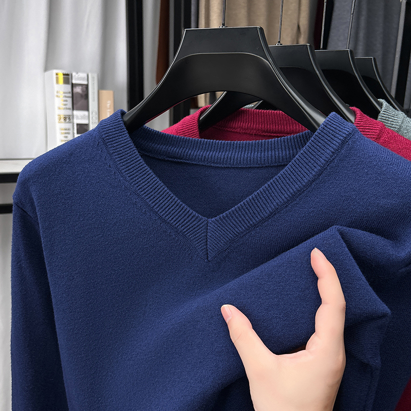 Men's High-Quality Wool Sweater for Autumn and Winter, Thickened Inner Layer, V-Neck Base Knitwear, Thin Sweetheart Neckline Sweater for Spring and Autumn