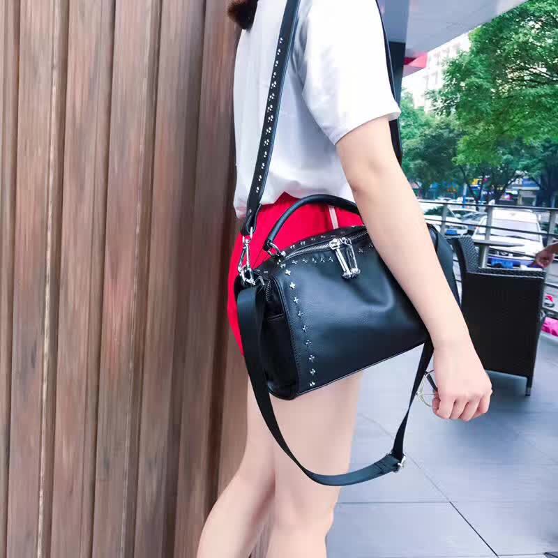 [Thỏ Wolf House] phụ nữ mới của túi nhỏ túi vuông túi xách Hàn Quốc phiên bản của túi vai túi Messenger hoang dã túi giản dị túi đeo nam