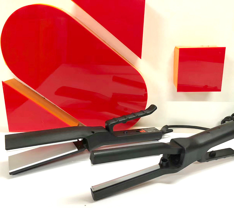 Acrylic bender hot bender beside photoluminescent PVC arc transparent plate light box production tool