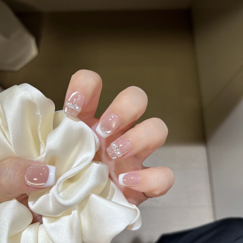 "White Jade Beads" Handmade Wearable Nails, High-End Phototherapy Manicure, Removable Fake Nail Stickers, Elegant and Complexion-Enhancing