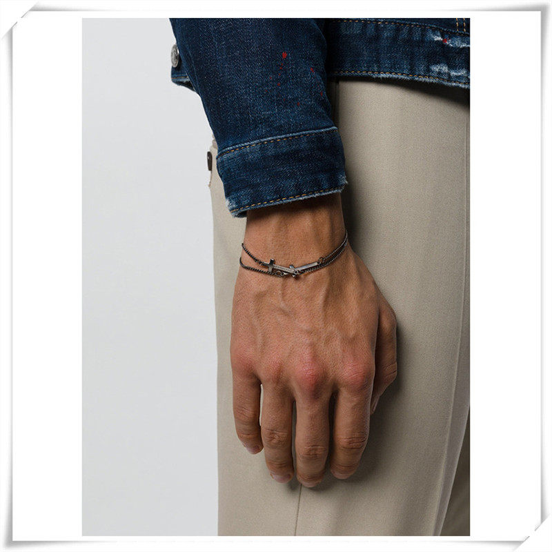 Titanium steel hand alchemy for men's Korean version Chauder lovers Hand strings Jewelry Woman Lukewarm Wind Sen minimalist cross hand decoration