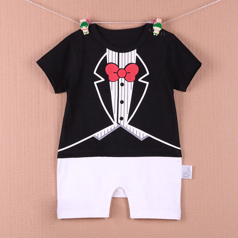 Coffret cadeau pour bébé - vêtements - Ref 1959744 Image 7