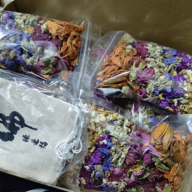 Metaphysical Luck-Enhancing Seven-Colored Flower Bath Pack, 7 Packs