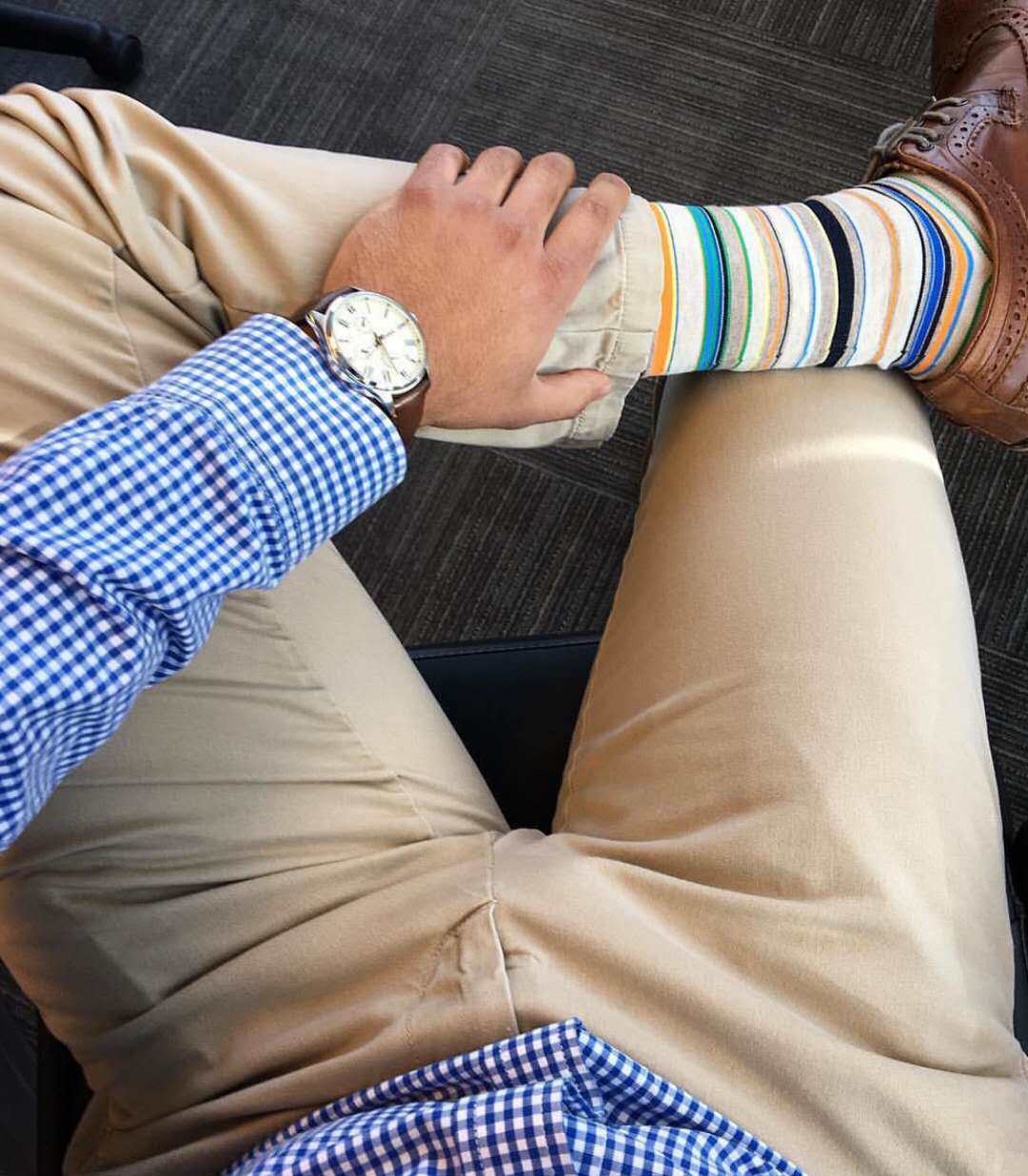 The manager recommends Canadian casual men's socks trend fun formal dress with fashion stripes