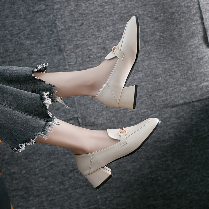 Autumn women's shoes ins tide Net red fairy wind small leather shoes with 2020 new shallow mouth Joker thick heel single shoes summer