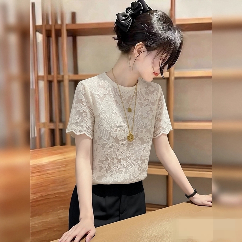 2026 Summer New Plus-Size Women's Clothing, Fashionable and High-End Tops for Chubby Girls, Casual Slimming Lace Shirts 2026 Summer New Plus-Size Women's Clothing, Fashionable and High-End Tops for Chubby Girls, Casual Slimming Lace Shirts