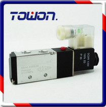 (Dont look at regret) Solenoid valve 4V210-06 PT1 8 battery valve two-position five-way reversing