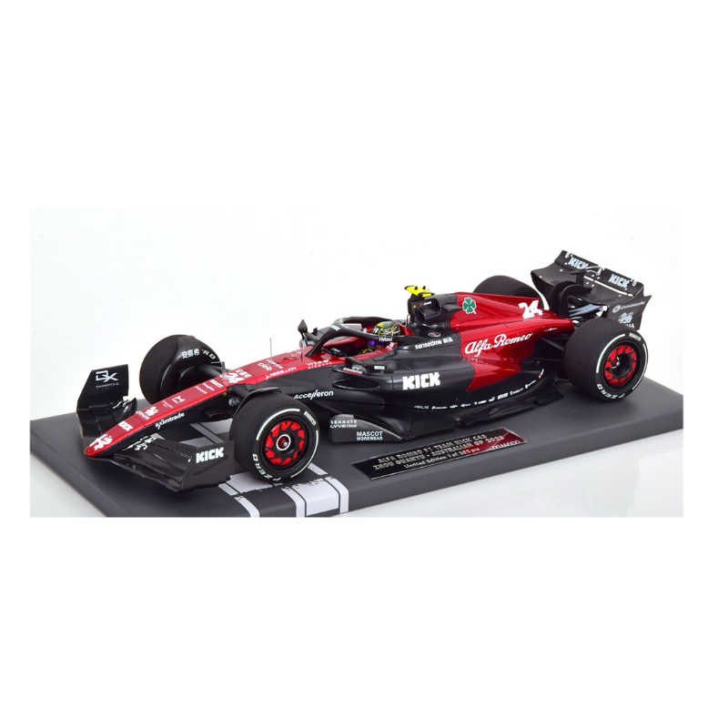 Minichamps 1:43 S. Vettel Aston Martin AMR22 #5 Last Race