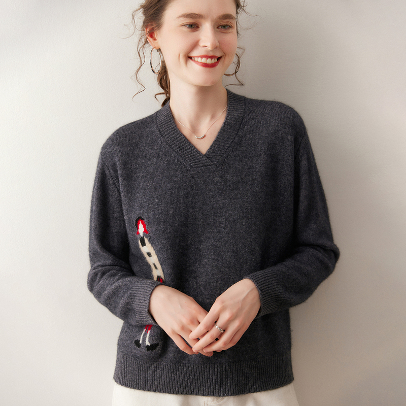 New Winter Style Small Cashmere Sweater for Women, Jacquard V-Neck, Loose and Lazy Style, Knitted Sweater, Versatile Base Layer Top New Winter Style Small Cashmere Sweater for Women, Jacquard V-Neck, Loose and Lazy Style, Knitted Sweater, Versatile Base Layer Top