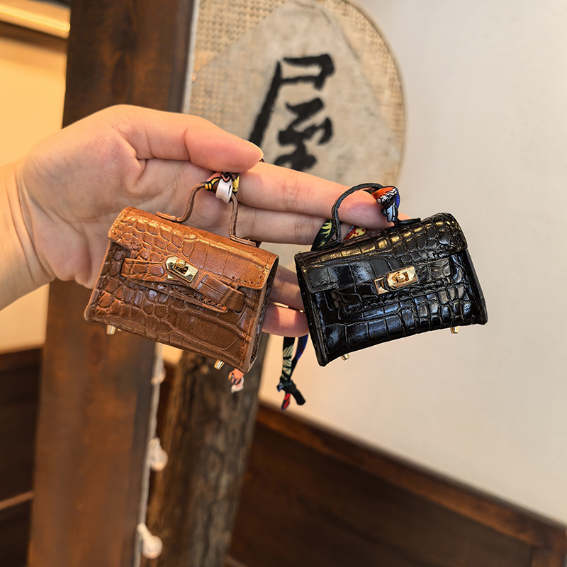 New Cute and Exquisite Crocodile Leather Mini Kelly Bag Pendant Creative Apple Earphone Bag Car Keychain for Women New Cute and Exquisite Crocodile Leather Mini Kelly Bag Pendant Creative Apple Earphone Bag Car Keychain for Women