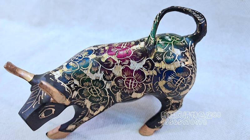 Bull Copper Bull Wall Street Bull Pakistan Bronze Ware Pendulum Artisanal Bull's Bull Manufacturer Direct Marketing