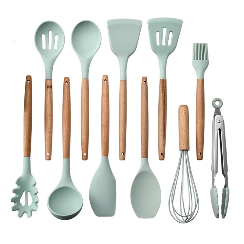 Fresh and green wood handle Silicone Spade Spoon Without Dip Pan Pan Shovel Home Cookware Food Grade Silicone Gel Leaking Spoon Saute Spoon
