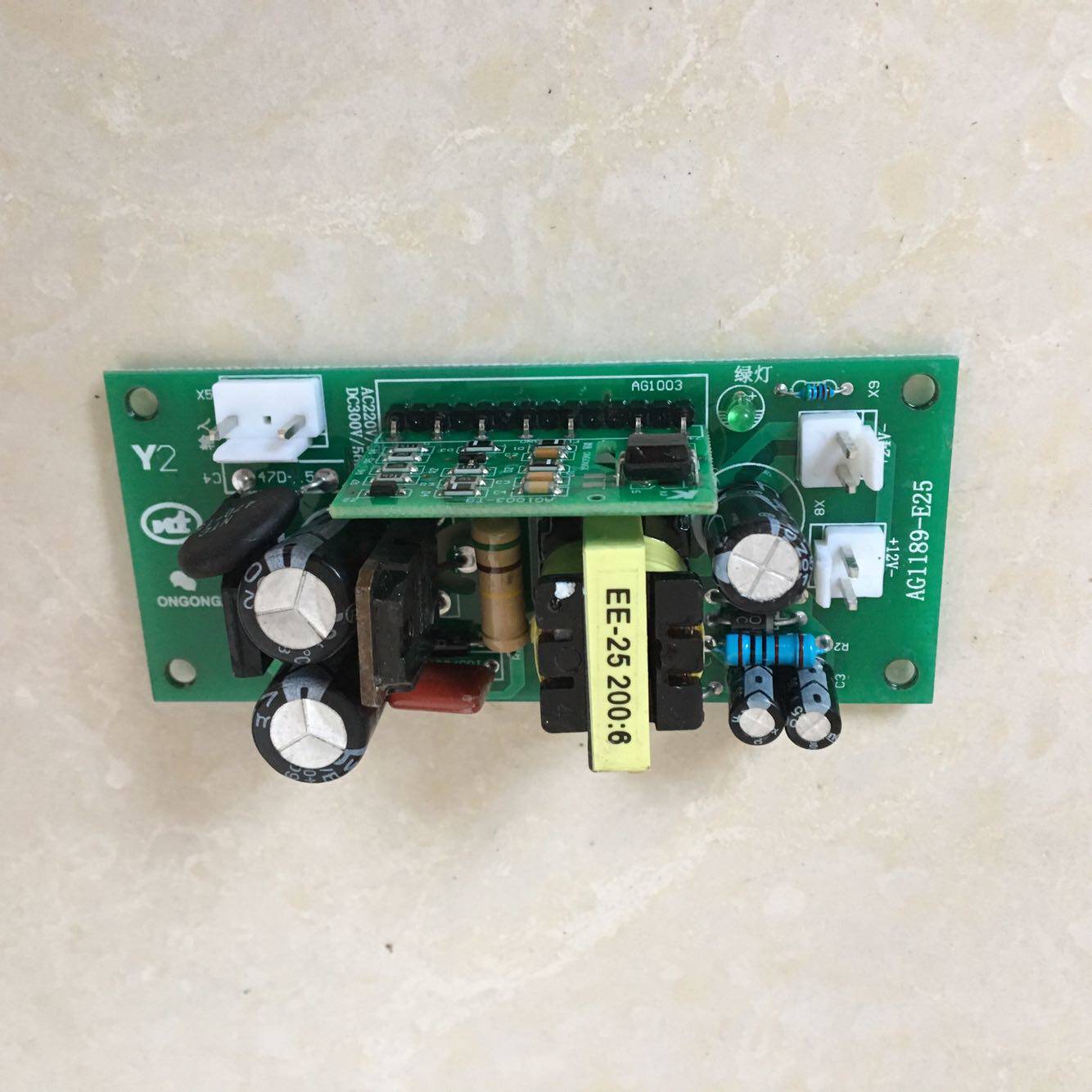 Inverter welding machine output 220V 12V auxiliary power board input 220V 380V(DC300-600V)