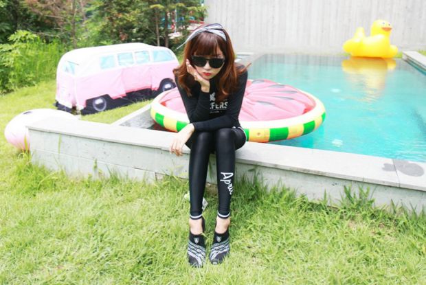 Bộ đồ lặn nữ sứa quần áo mỏng là ống thở dài tay áo tắm chia đôi phù hợp với quần áo lướt sóng quần áo bơi nam Hàn Quốc 	đồ đôi gia đình đi biển