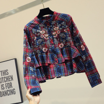 Plaid shirt womens loose 2018 autumn and winter new Korean version of the net red girl French retro embroidered fashion top