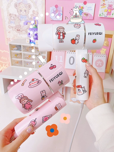 Быстросохнущий безвредный фен, популярно в интернете, высокая мощность, не повреждает волосы