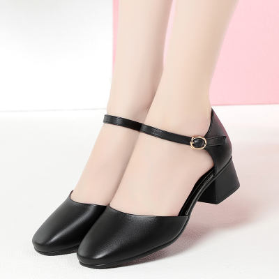 Retro square-toed spring and autumn shoes, Mary Jane hollow single shoes, thick heels, one-shoulder button, low heels, sexy baggy heels, flip-flops for women