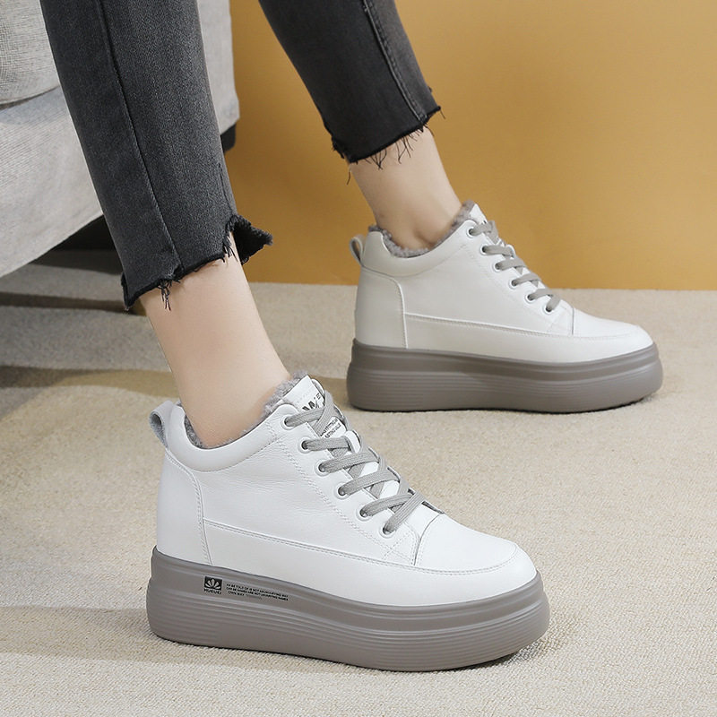 Thick Bottom Small White Shoes Woman High Drum 2021 New Pine Pastry Shoes Inside Heightening Genuine Leather 100 Hitch Casual Soft Bottom Leather Face Short Boots