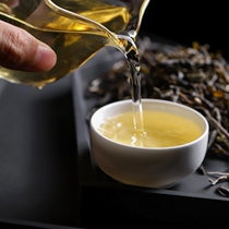 New product: 2022 Easy Wu Falling Water Cave Ancient Tree 100g Head Spring Raw Tea Pu-erh Tea