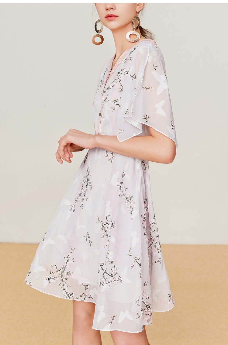 Lily2019夏新款女装粉色花卉印花收腰小A型,面料拼接,优雅气质短袖连衣裙