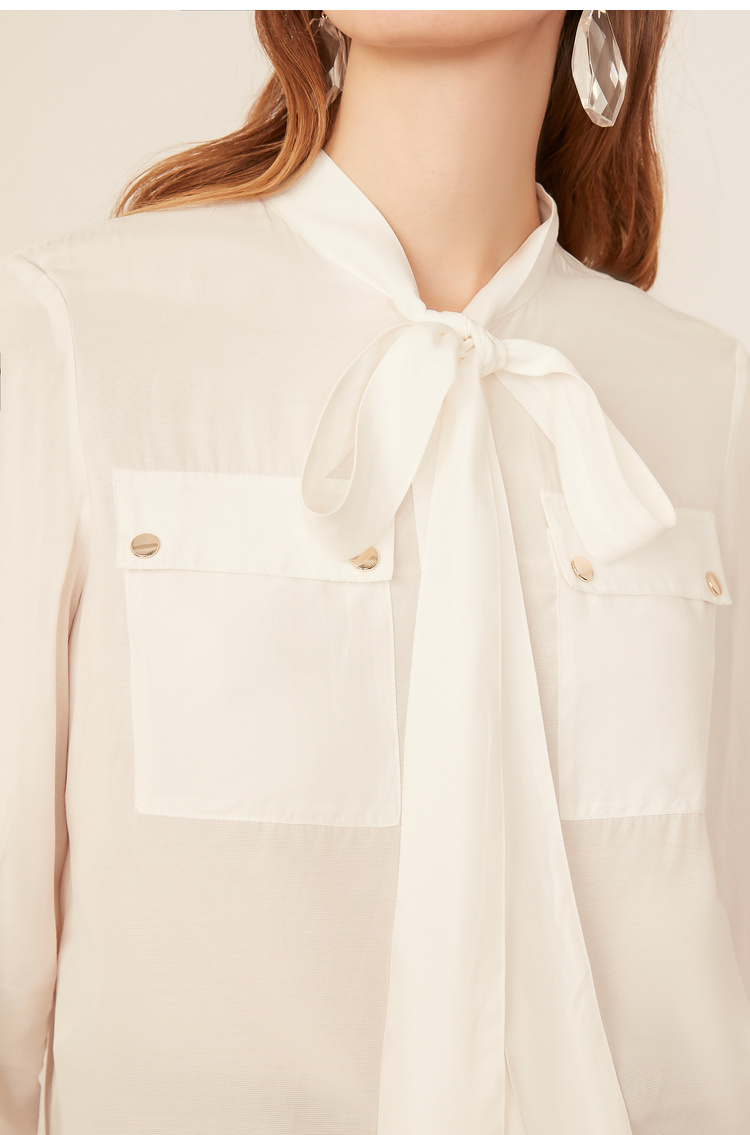 Lily2019春新款女装商务直身版型,垂顺面料,飘带设计领口袋衬衫