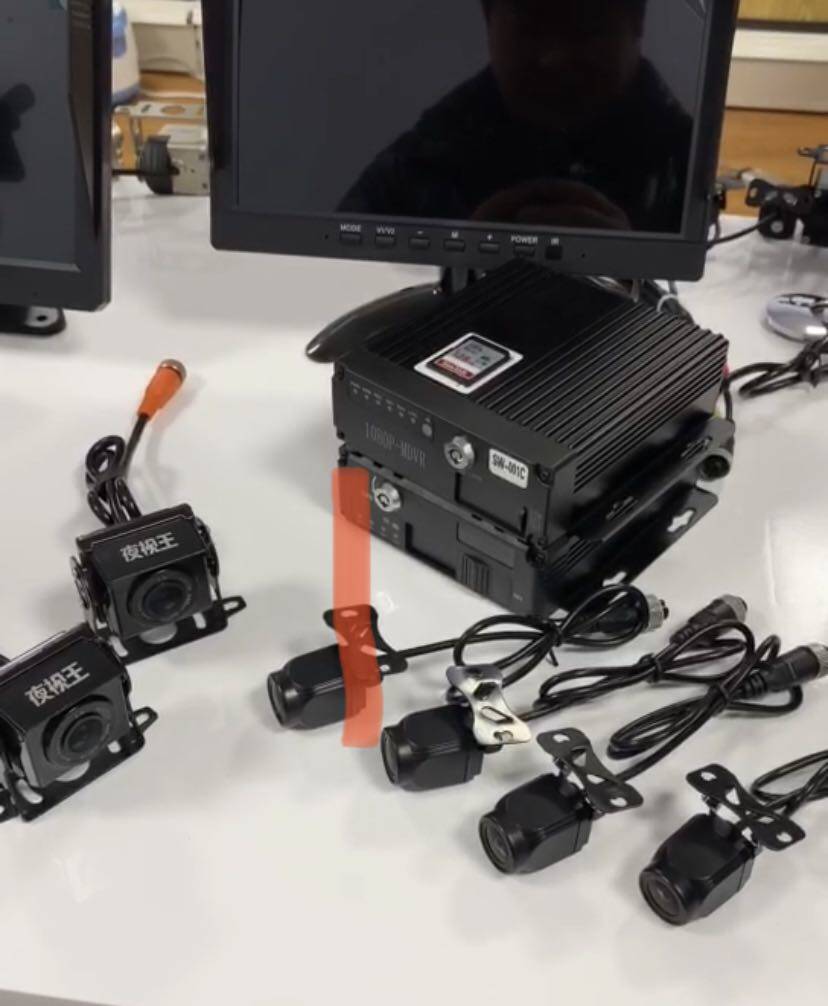 4G remote 4-way monitoring of high-definition night vision