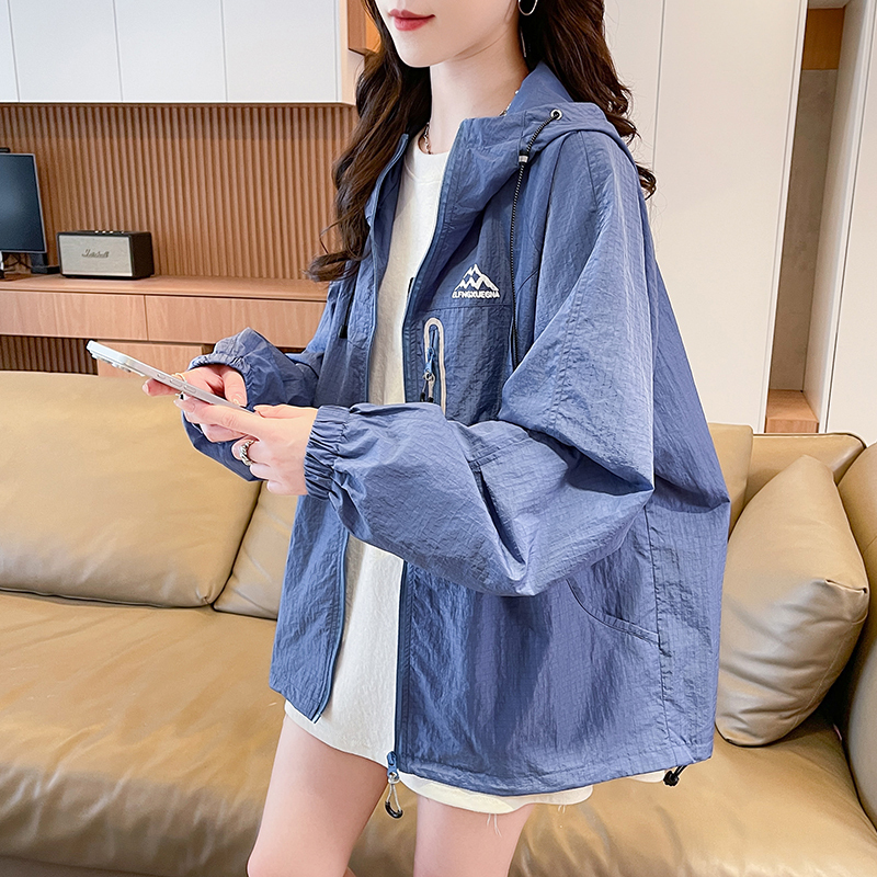 American Retro Style Windbreaker Jacket for Women, Spring and Autumn, Loose Fit, Outdoor Windproof and Waterproof Sports Jacket, Baseball Jacket, Trench Coat