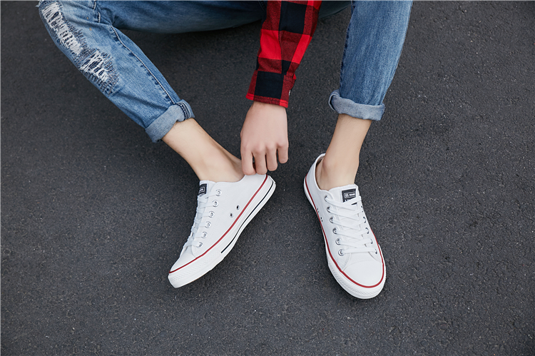 Toàn cầu mùa xuân của nam giới giày cổ điển giày vải thấp nam giới và phụ nữ Hàn Quốc phiên bản của các cặp vợ chồng với giày thường giày phẳng sinh viên giày Xtep trung quốc