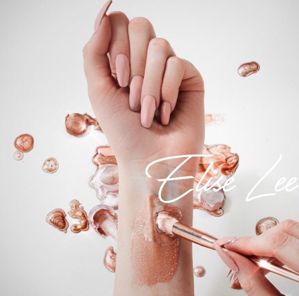 Đích thực tại chỗ ICONIC London Illuminator ANH INS net red dropper công suất sửa chữa có độ bóng cao lỏng tạo khối black rouge