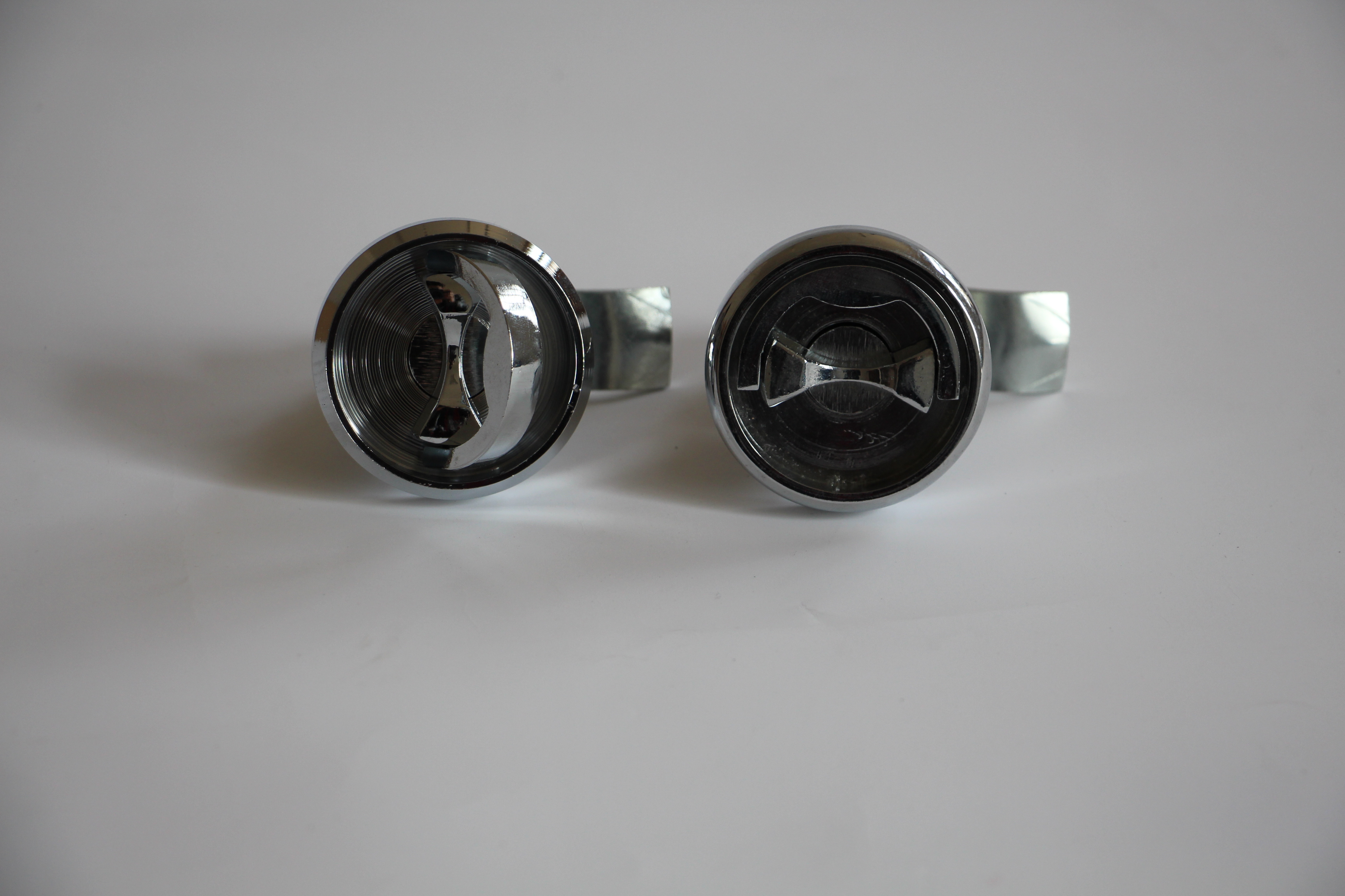 Marine hardware marine triangle overhaul door lock pull-link inspection door lock snap-on lock marine lock