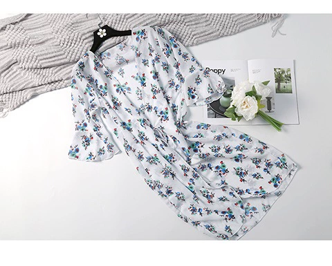Áo cardigan dài tay cho cặp đôi áo tắm cao eo thon đôi kỳ nghỉ Bộ đôi chống mite Spa cho cặp đôi kỳ nghỉ 2019 - Vài đồ bơi 	đồ đôi đi biển màu trắng	