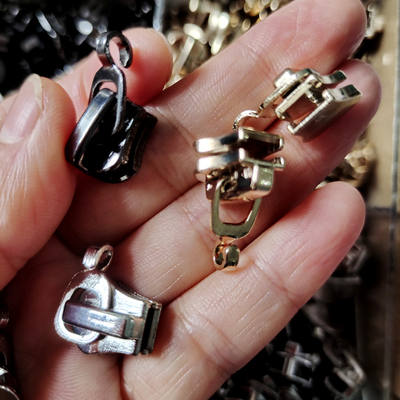 Zipper head, hook pull head, metal nylon resin, golden locomotive head, DIY material luggage