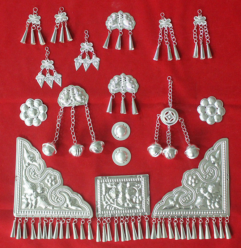 Miao Dong ethnic silver ornament accessories Diy material Miao ethnic silver Silver Flakes National Wind Stage Performance Clothing Accessories