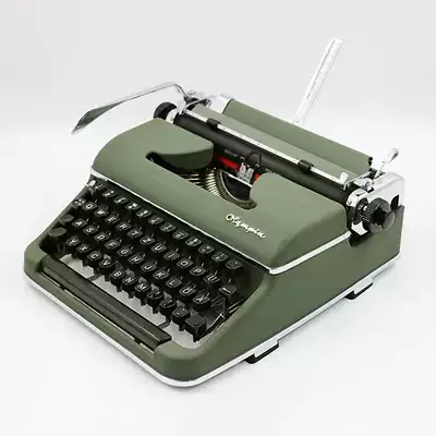 Olympia classic retro mechanical typewriter portable metal German original literary nostalgic collection old-fashioned