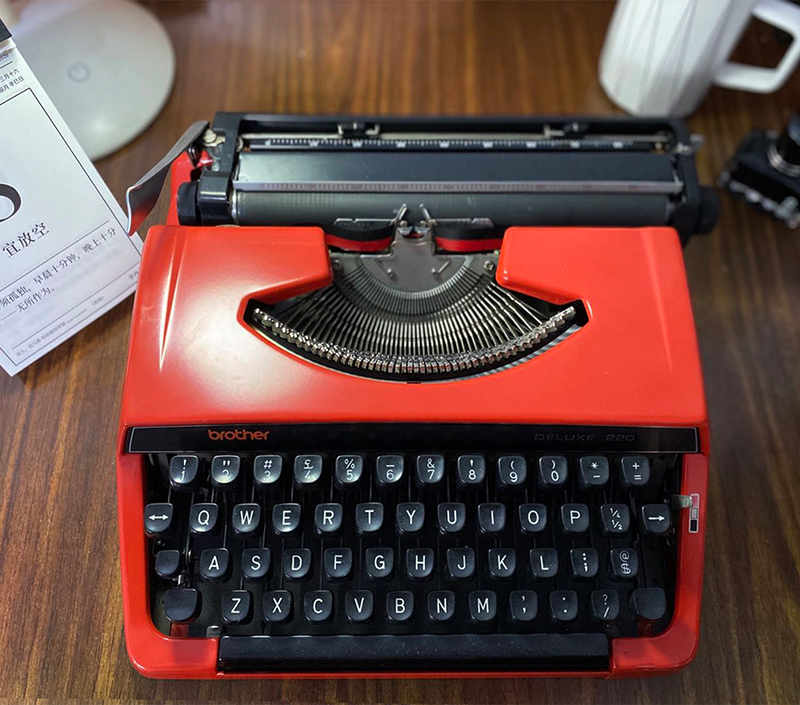 Old vintage mechanical typewriter English Brothers card Japan Brothe art collection gift nostalgic gift