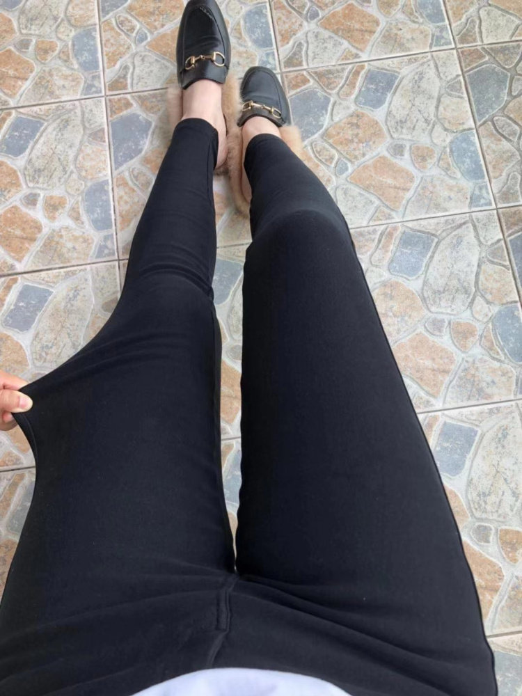 2022 autumn and winter activated carbon elastic button high waist elastic plus velvet warm and comfortable slim slim black smoke pipe pants