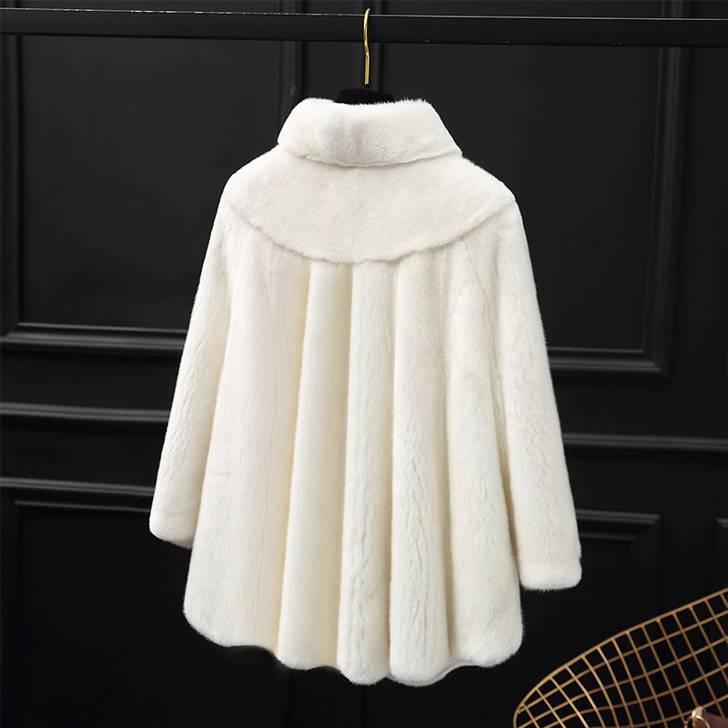 Small female mink fashion mink fur coat female whole mink imported mink fur short coat 2021 new mink fur women