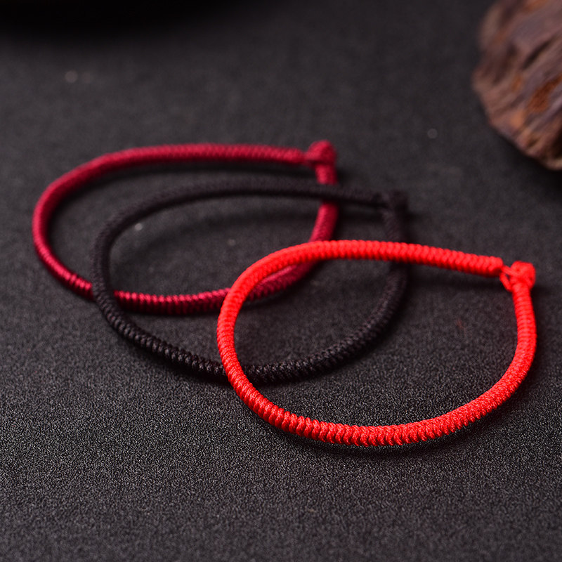 Handmade knitting 3 mm diameter 9 by hand in the present year 9 by diamond knots red rope Handmade female wear accessories for men's transfer of hand ropes