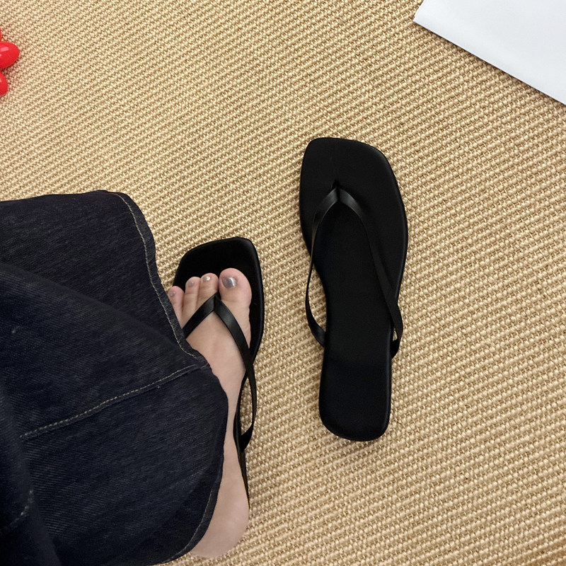Original Foreign Trade Item~~Black Thin Strap Simple Square Toe Flat Flip-Flops Casual Lazy Thong Sandals Niche Beach Shoes Summer Original Foreign Trade Item~~Black Thin Strap Simple Square Toe Flat Flip-Flops Casual Lazy Thong Sandals Niche Beach Shoes Summer