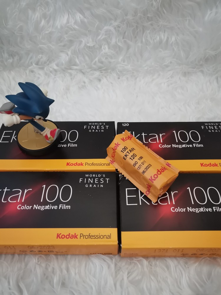 Kodak Kodak Ektar100 Degree 120 Professional Color Negative Sheet June, 23 Single Volume Price