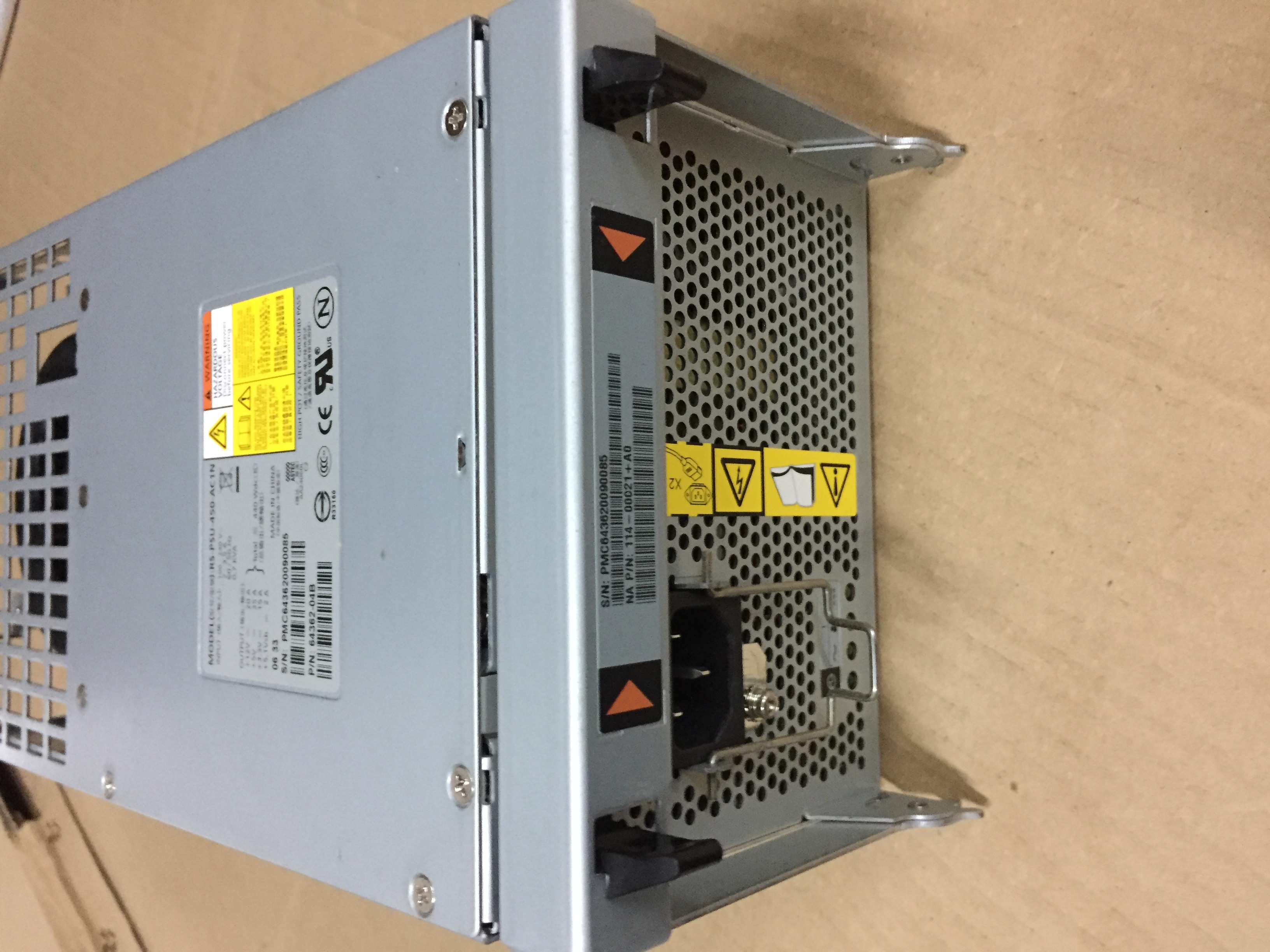 Netapp DS14MK4 FC Storage Power Supply RS-PSU-450-AC1N 64362-04B New Demolition Machines