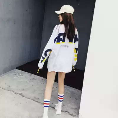 Net red long sleeve white T-shirt female ins Super fire long version 2021 Spring and Autumn New Korean version loose top T-shirt