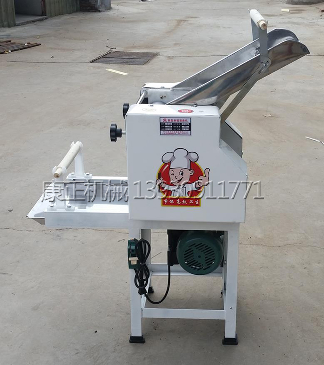 60豪华型面条机三