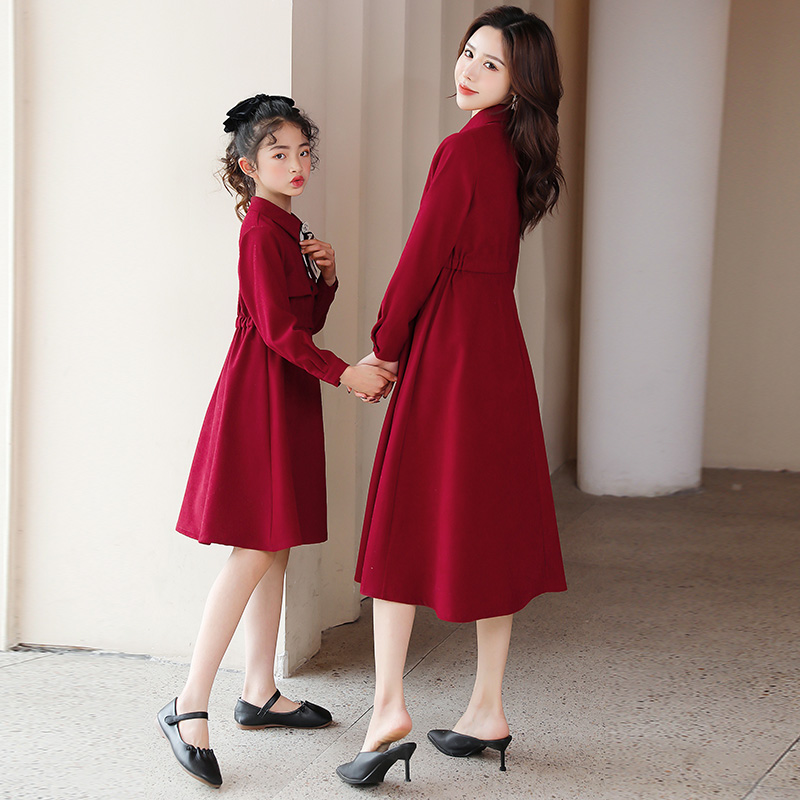 Red Ocean Dress Mother's dress suitable for photo 2022 Spring new pro-load wave high-end foreign pie Long dress Fried Street