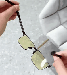 P_019.3.gif